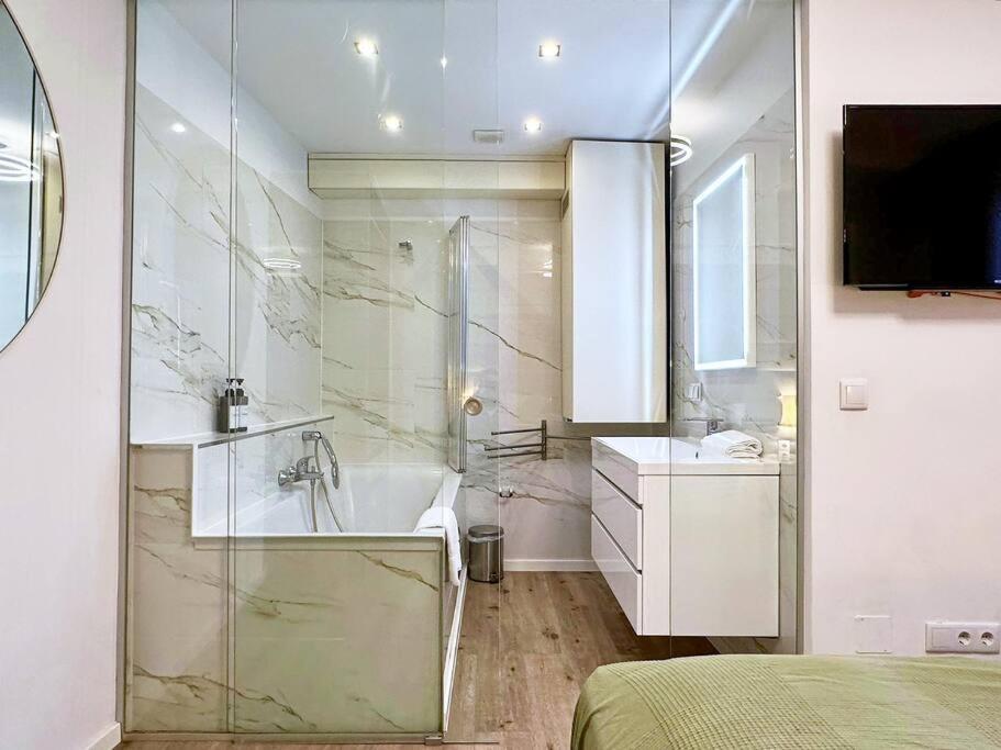 Inner I Walk To Stephansdom I Designer Flat Vienne